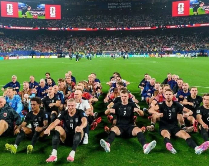 COMEMORAÇÃO VIKING MARCA CLASSIFICAÇÃO DA NORUEGA NO MATA-MATA DA COPA
