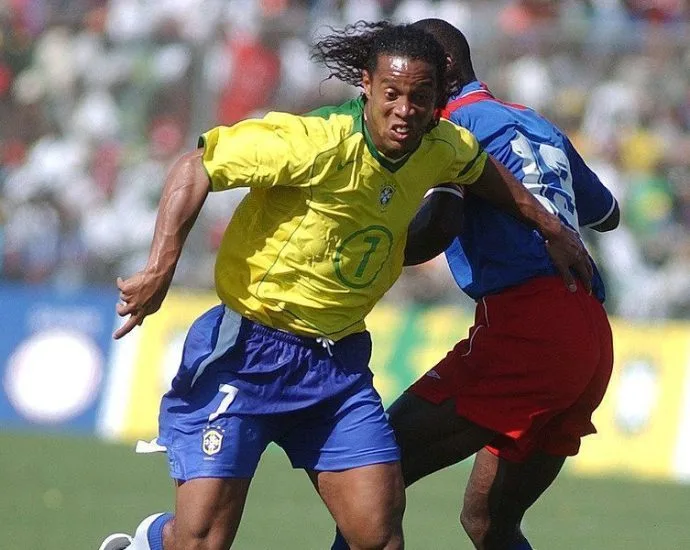 BRASIL E HAITI: O JOGO QUE PAROU A GUERRA E MARCOU HISTÓRIA BRASIL E HAITI: O JOGO QUE PAROU A GUERRA E MARCOU HISTÓRIA
