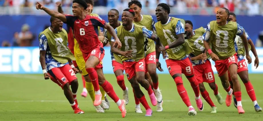 URUGUAI 2 X 2 CABO VERDE: JOGO HISTÓRICO NA COPA DO MUNDO URUGUAI 2 X 2 CABO VERDE: JOGO HISTÓRICO NA COPA DO MUNDO