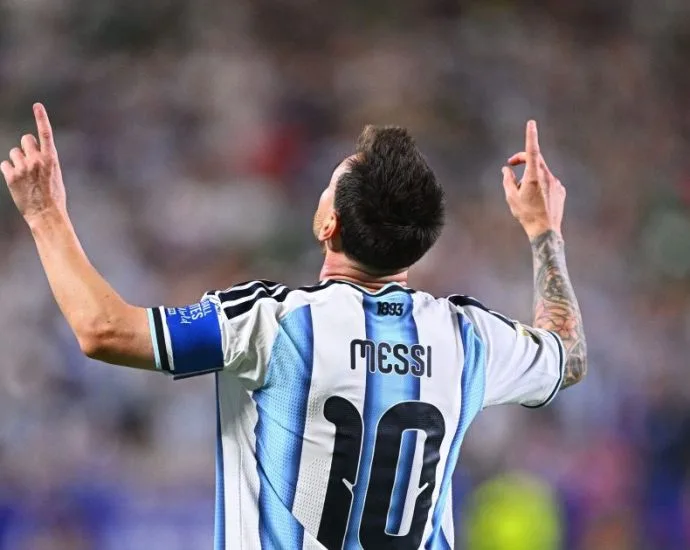 MESSI ALCANÇA MARCA HISTÓRICA APÓS SEIS COPAS DO MUNDO