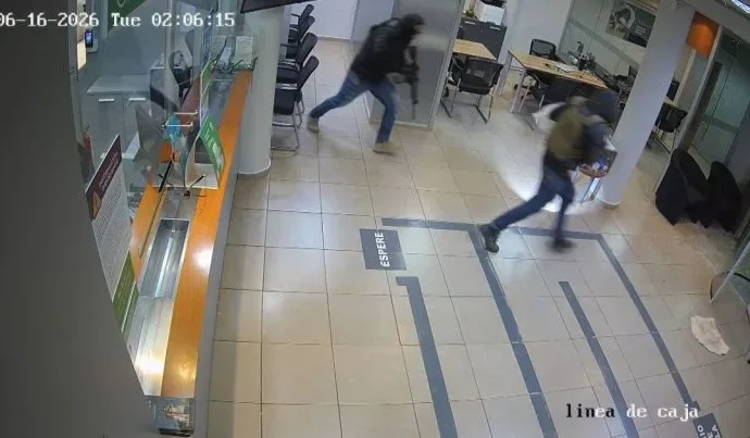 Mega-assalto a bancos em Santa Rita, Paraguai, é registrado em vídeos