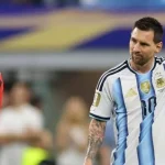 Argentina vence Áustria e avança para o mata-mata da Copa do Mundo com Messi em destaque