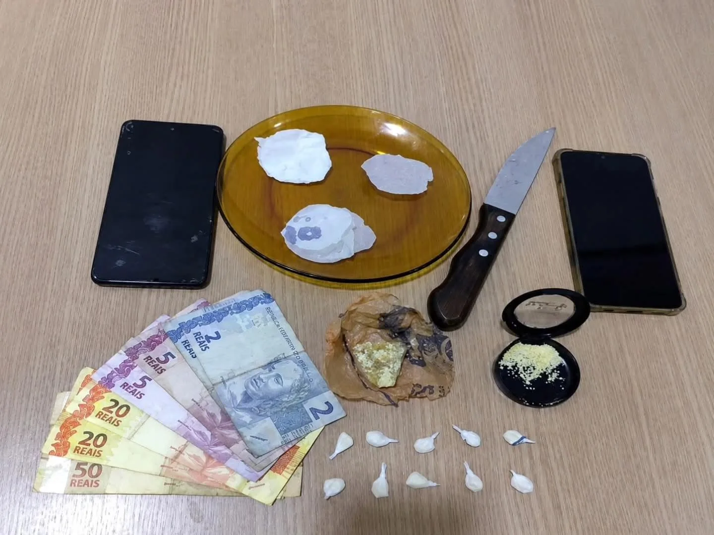 TRÁFICO DE DROGAS: MULHER É PRESA EM CASTILHO (SP)