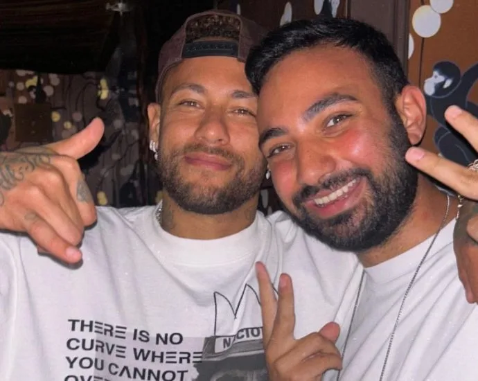 NEYMAR CURTE BALADA EM NOVA YORK DURANTE FOLGA DA SELEÇÃO BRASILEIRA
