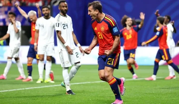 Oyarzabal brilha e leva Espanha à vitória contra Arábia Saudita na Copa do Mundo