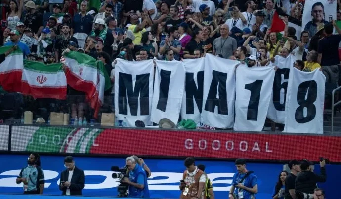 Empate do Irã na Copa do Mundo é marcado por protestos e apoio nas arquibancadas