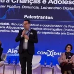 Deputado Propõe Multas para Plataformas Digitais em Audiência sobre Segurança Infantil
