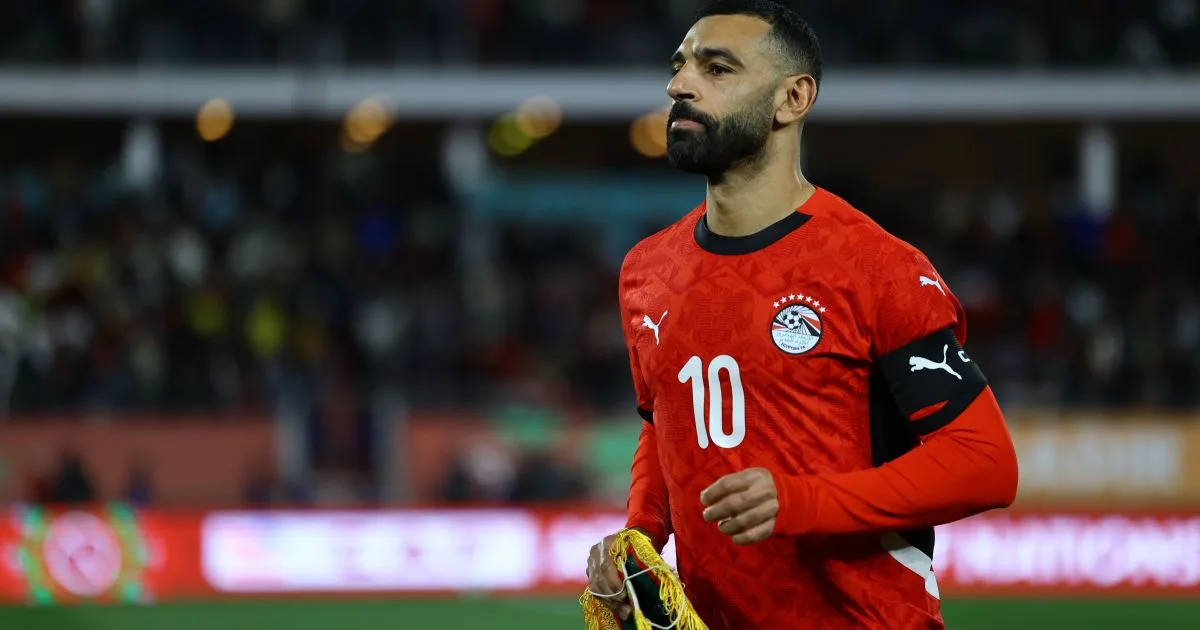 EGITO SEM E URUGUAI COM QUATRO: POLÊMICA SOBRE ESTRELAS NA COPA