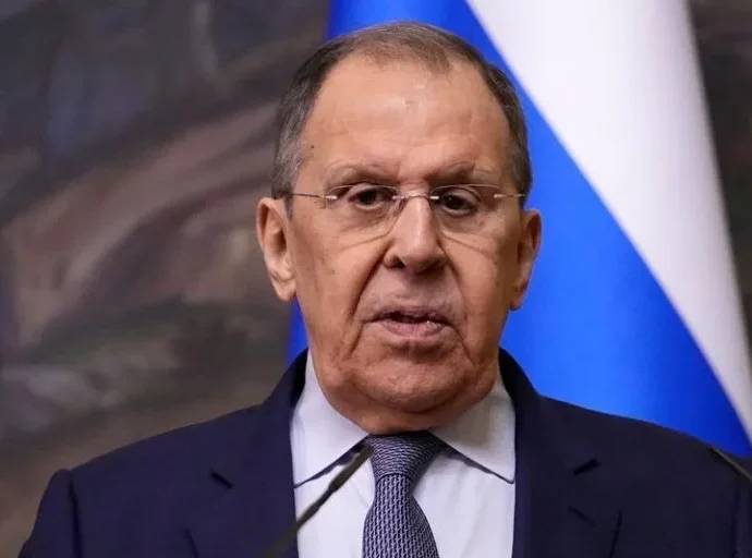 Rússia Expressa Disposição para Retomar Negociações com a Ucrânia