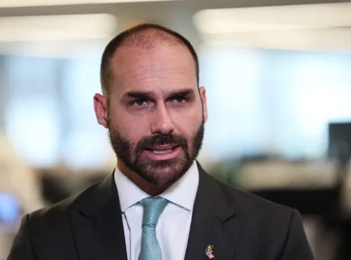 Candidatura de Eduardo Bolsonaro ao Senado pode ser contestada