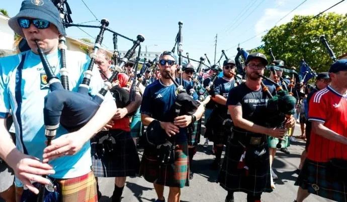 Tartan Army: A Torcida Escocesa que Encanta na Copa do Mundo Tartan Army: A Torcida Escocesa que Encanta na Copa do Mundo