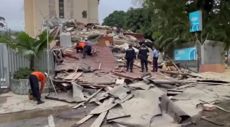 Terremoto de magnitude 7,5 atinge costa da Venezuela e provoca danos em Caracas