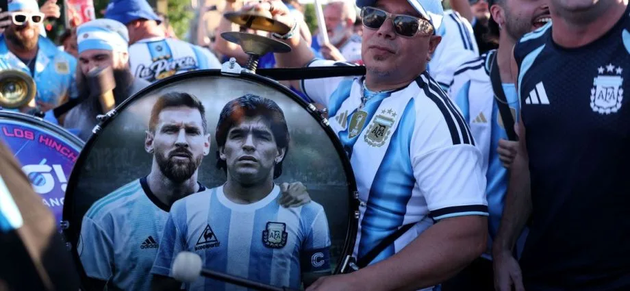 BANDERAZO DE ARGENTINOS PROMETE AGITAR O CENTRO DE DALLAS