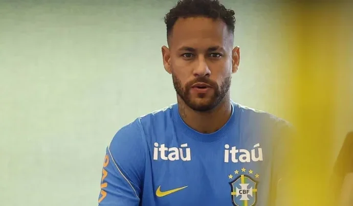 Neymar passa por exames e futuro na Copa do Mundo segue incerto