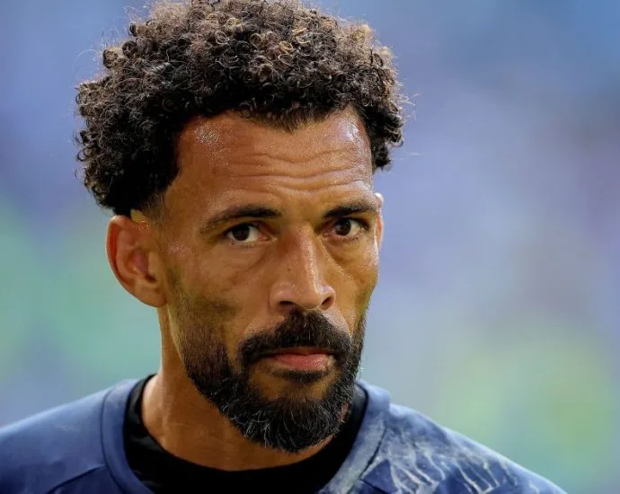 VOZINHA MIRA VAGA DE CABO VERDE NO MATA-MATA DA COPA