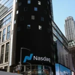 Wall Street apresenta movimentos mistos com quedas em ações de grandes tecnológicas