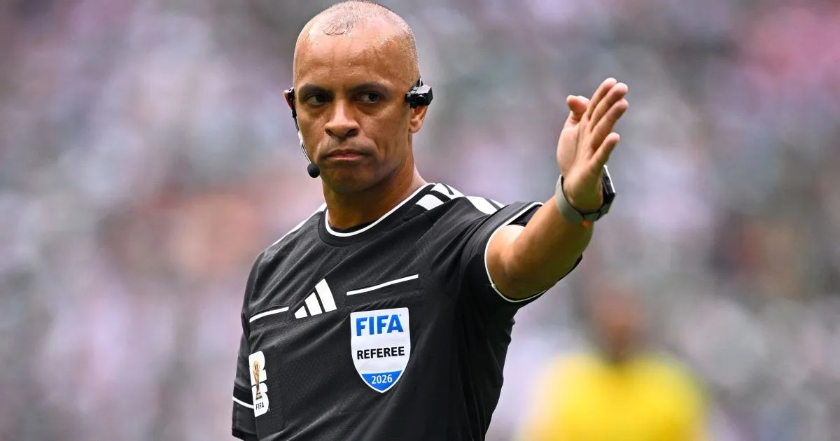 ÁRBITRO BRASILEIRO WILTON PEREIRA SAMPAIO APITA NORUEGA X SENEGAL
