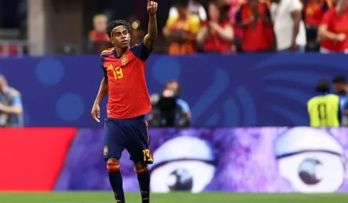 Espanha goleia Arábia Saudita e lidera grupo H na Copa do Mundo