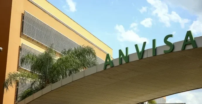 Anvisa suspende circulação de medicamentos para hipertensão e câncer de mama