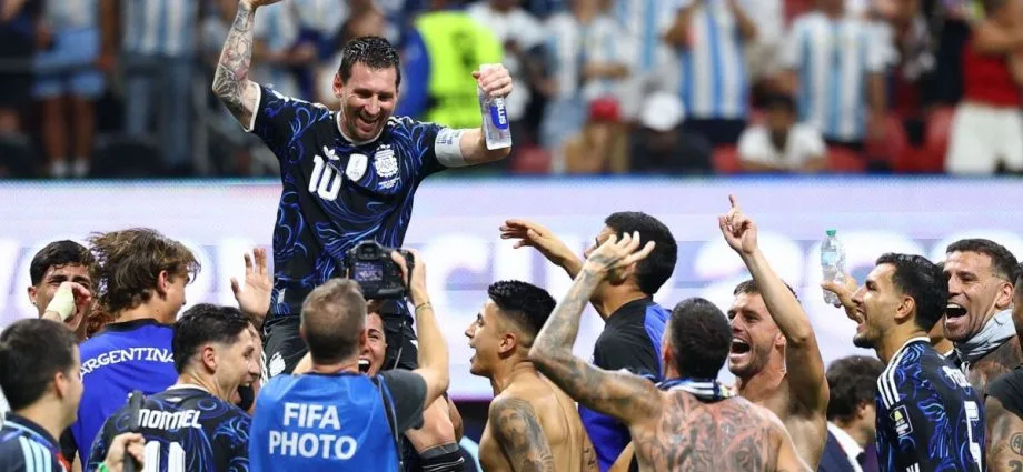 MESSI EMOCIONA COM CARTA ANTES DA FINAL DA COPA DO MUNDO