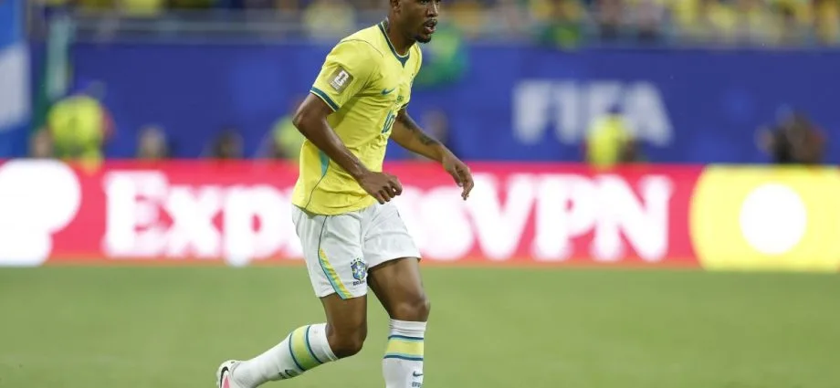 RAYAN LAMENTA ELIMINAÇÃO DO BRASIL NA COPA: "MAIS UM CAPÍTULO"