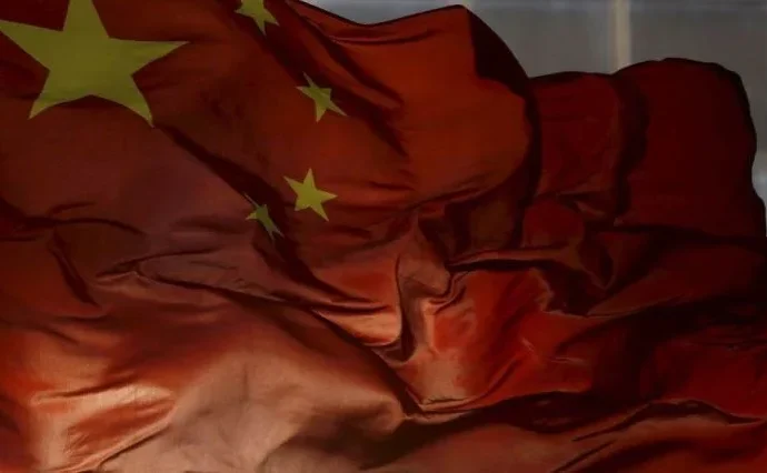 Incêndio em fábrica de calçados na China resulta em 28 mortes