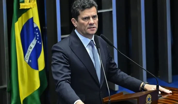 Sergio Moro se destaca em pesquisas para a eleição ao governo do Paraná