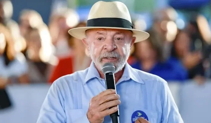 PT Lança Candidatura de Lula à Reeleição em São Paulo