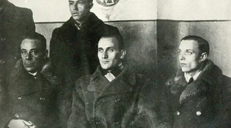 Documentos desclassificados revelam papel de líder ucraniano em massacre da Segunda Guerra Mundial