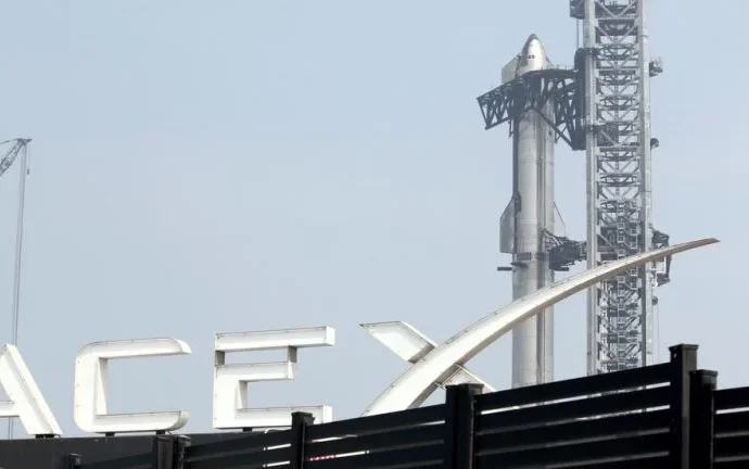 Lançamento da SpaceX Starship é cancelado segundos antes da decolagem