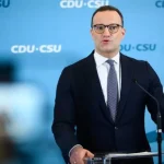 Jens Spahn renuncia após polêmica sobre gestação de substituição