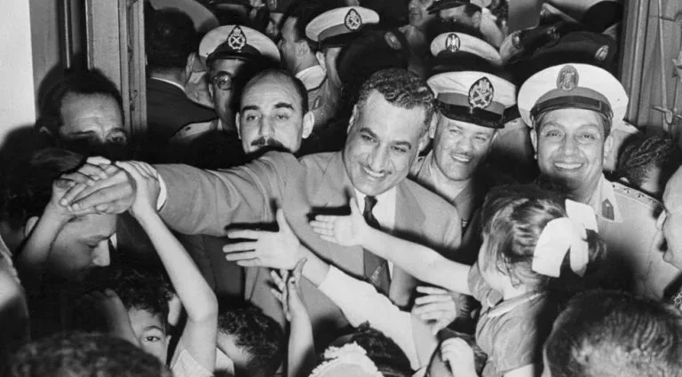 Legado de Nasser: A Luta pela Independência Africana