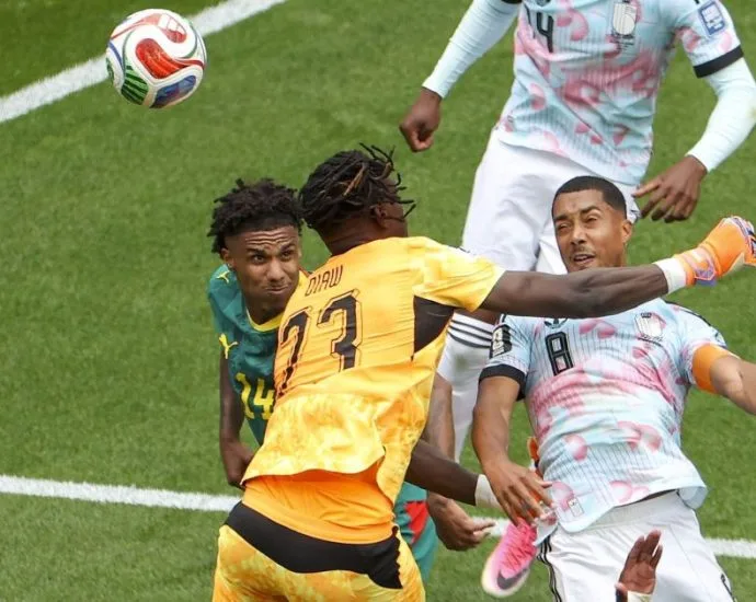 BÉLGICA VIRA SOBRE SENEGAL NO FIM DA PRORROGAÇÃO E VAI ÀS OITAVAS