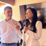 Priscila Costa, aliada de Michelle Bolsonaro, declara apoio a Flávio na corrida presidencial