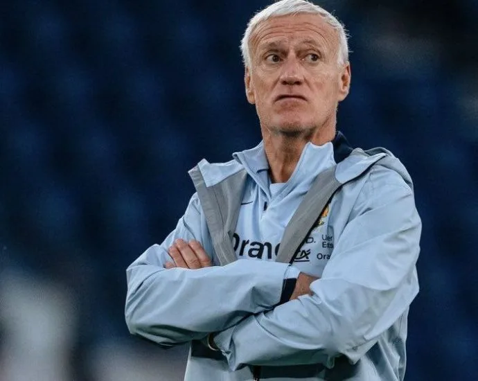 DESCHAMPS QUESTIONA ARBITRAGEM APÓS ELIMINAÇÃO NA COPA DO MUNDO DESCHAMPS QUESTIONA ARBITRAGEM APÓS ELIMINAÇÃO NA COPA DO MUNDO