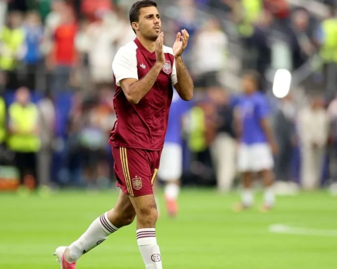 RODRI É UM LÍDER DE VERDADE, COISA QUE CASEMIRO NÃO É RODRI É UM LÍDER DE VERDADE, COISA QUE CASEMIRO NÃO É