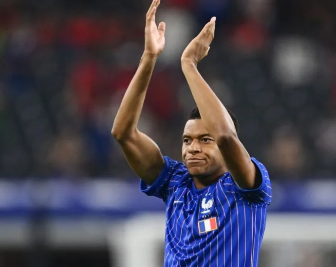 MBAPPÉ AVALIA ATUAÇÃO DA FRANÇA EM ELIMINAÇÃO NA COPA: "FOMOS DESLEIXADOS" MBAPPÉ AVALIA ATUAÇÃO DA FRANÇA EM ELIMINAÇÃO NA COPA: "FOMOS DESLEIXADOS"