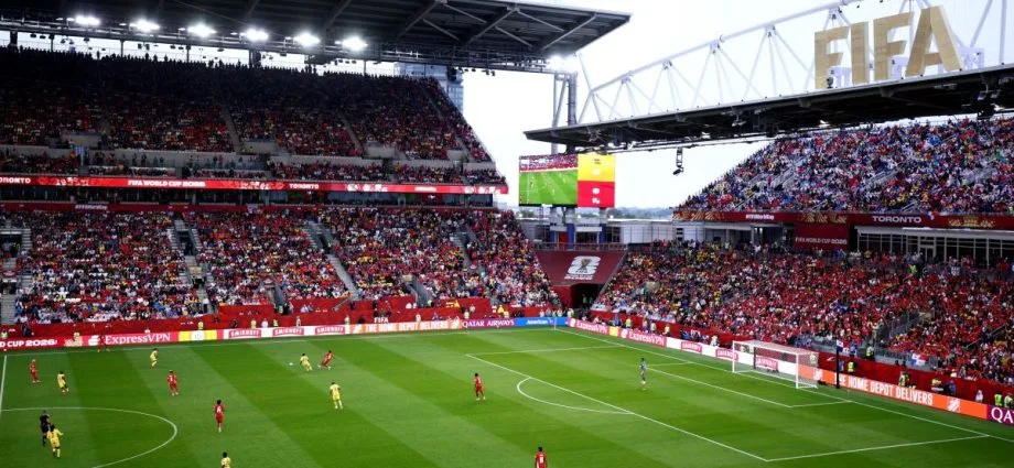 CALOR EXTREMO ALERTA TORCEDORES DE PORTUGAL X CROÁCIA EM TORONTO