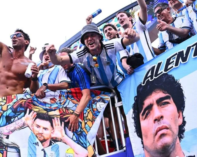 COPA: POR QUE TANTA GENTE TORCE PARA A ARGENTINA? COPA: POR QUE TANTA GENTE TORCE PARA A ARGENTINA?