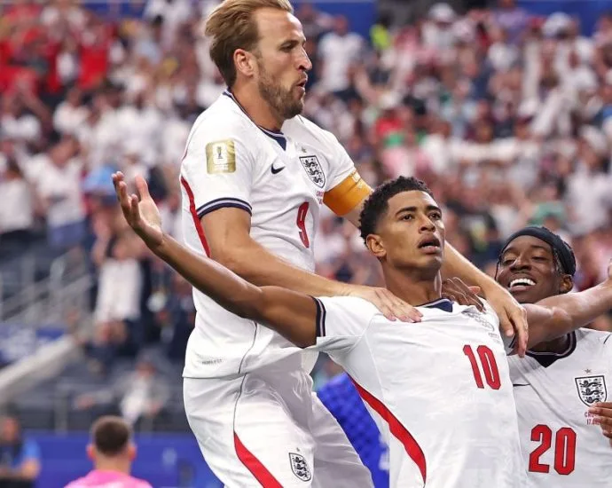 INGLATERRA AVANÇA E PODE CRUZAR CAMINHO DO BRASIL NA COPA