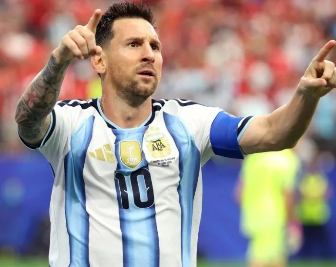 QUEM SERÁ O CRAQUE DA COPA DO MUNDO? VOTE NA ENQUETE QUEM SERÁ O CRAQUE DA COPA DO MUNDO? VOTE NA ENQUETE