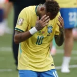 Ibrahimovic critica carreira de Neymar e sugere que poderia ter feito mais