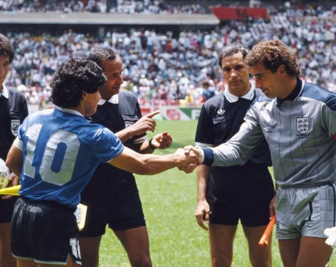 MARADONA JÚNIOR DIZ QUE PAI NÃO ENCARARIA SEMIFINAL COMO 'PARTIDA NORMAL'