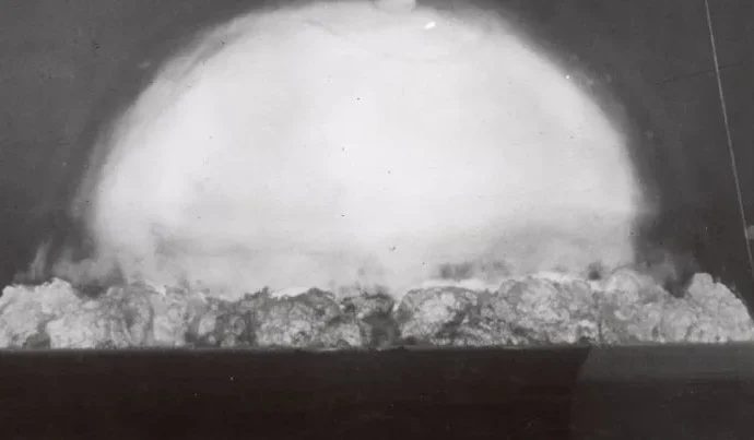 Nova tecnologia pode detectar armas nucleares no espaço por meio de satélites Nova tecnologia pode detectar armas nucleares no espaço por meio de satélites