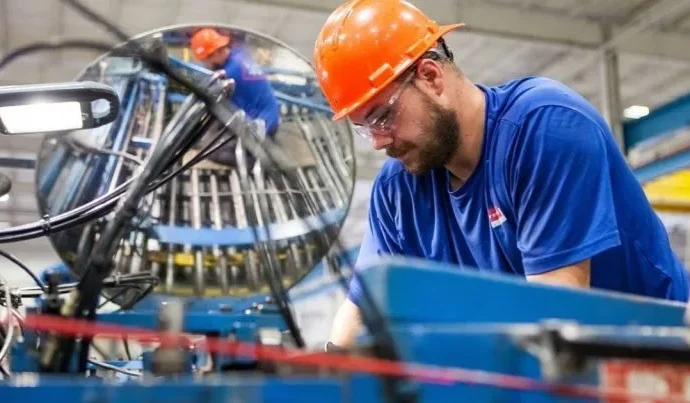 CNI eleva expectativa de crescimento da indústria e mantém PIB em 2% para 2026