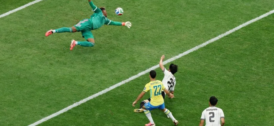 SILAS CRITICA ÁRBITRO DE BRASIL X JAPÃO NA COPA DO MUNDO SILAS CRITICA ÁRBITRO DE BRASIL X JAPÃO NA COPA DO MUNDO