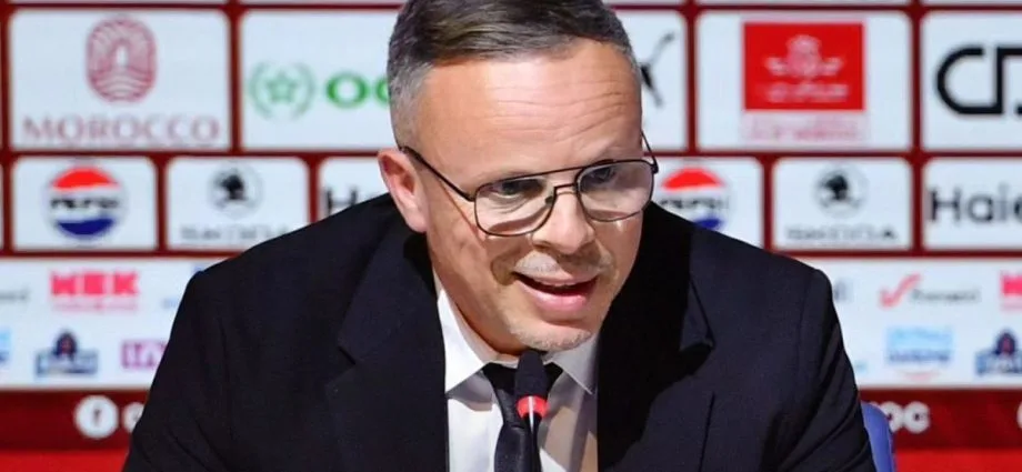 TÉCNICO DE MARROCOS ACEITA DERROTA E REFLETE SOBRE FUTURO