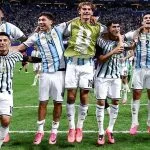 CONHEÇA A MÚSICA QUE EMBALA OS JOGADORES DA ARGENTINA NA COPA
