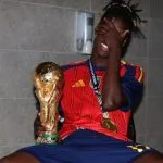 NICO WILLIAMS CELEBRA TÍTULO DA COPA COM FUNK BRASILEIRO EM MADRID