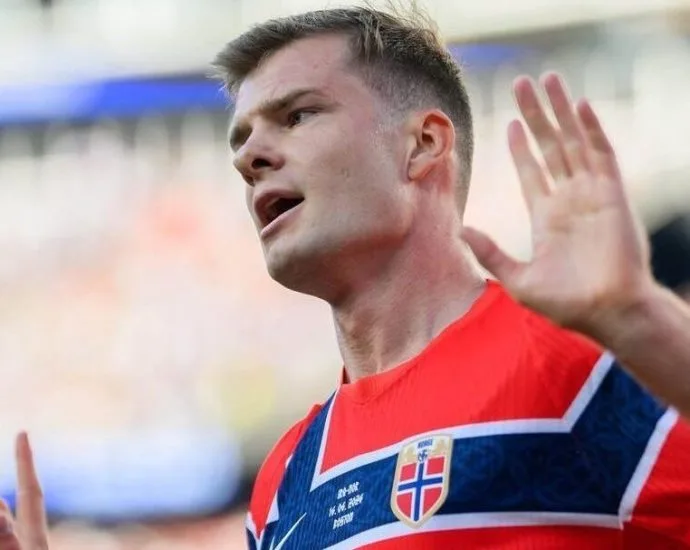 SORLOTH RECEBE AMEAÇAS APÓS ELIMINAÇÃO DA NORUEGA NA COPA DO MUNDO